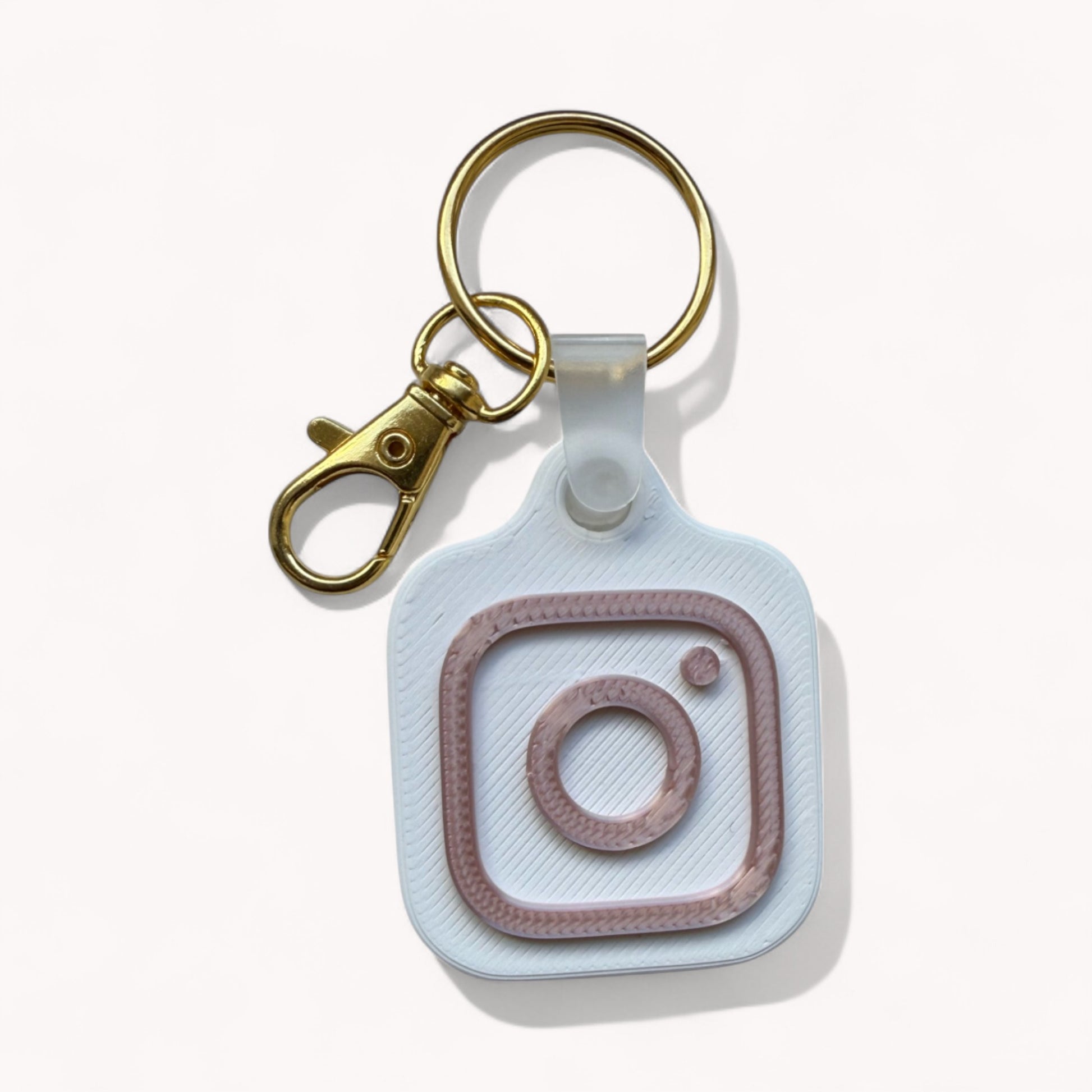Instagram 3D tag